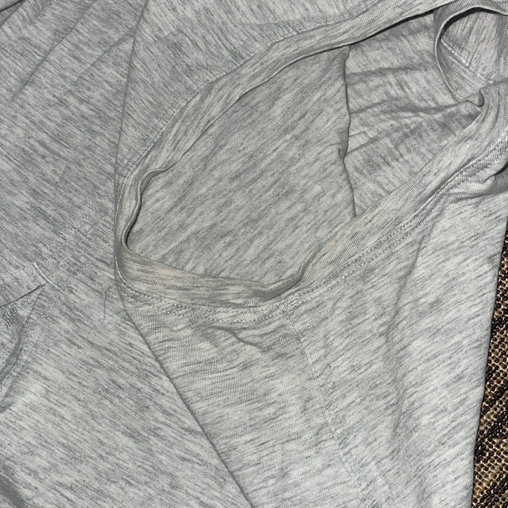 Lululemon tank - Picture 4 of 4